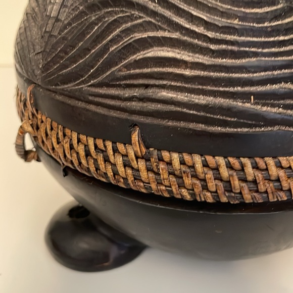 Wooden Carved Face Bowl/Box - Picture 7 of 12